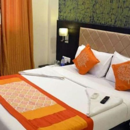 Hotel Avenue Near T-2 International Airport Mumbai Ngoại thất bức ảnh