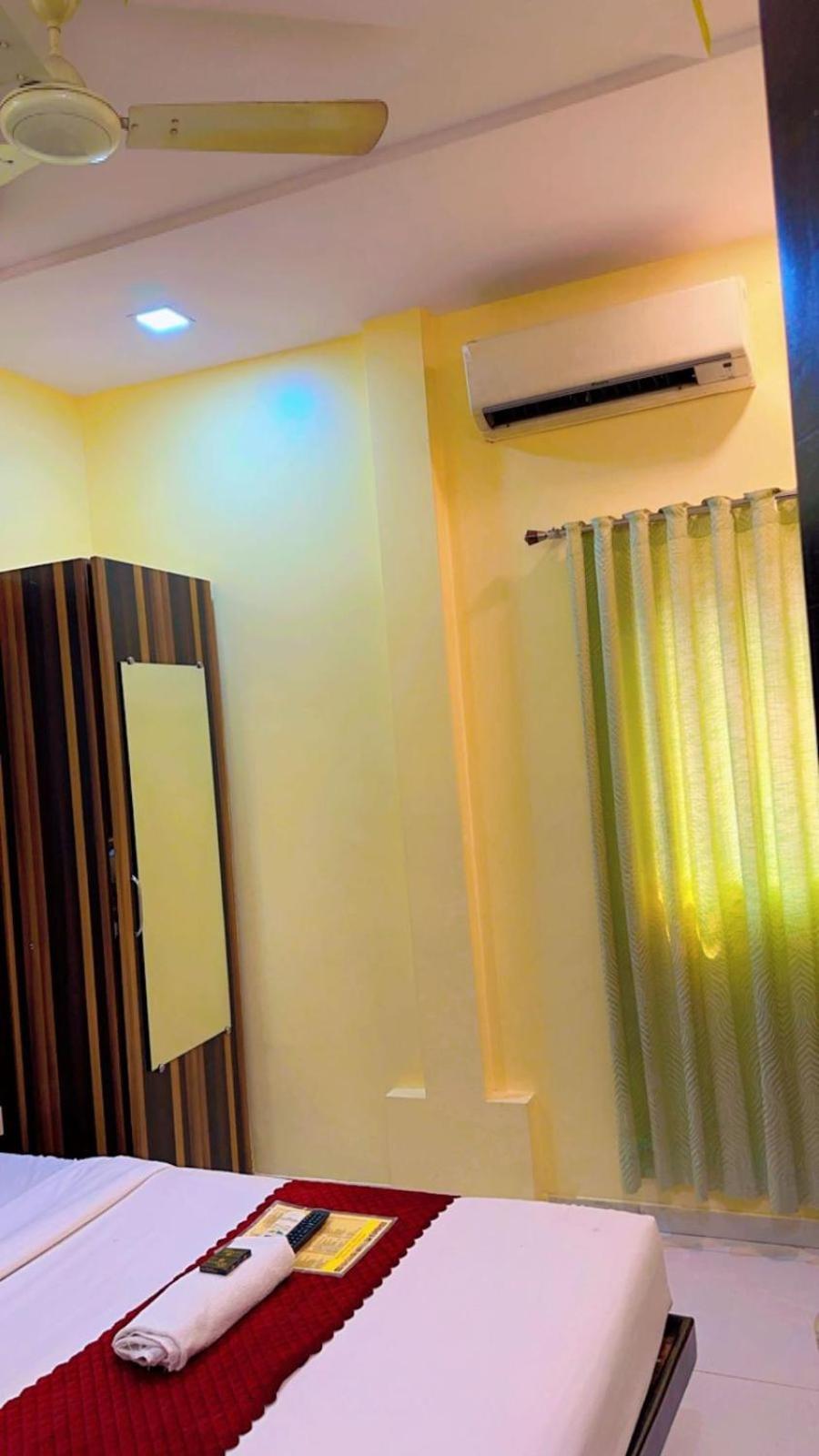 Hotel Avenue Near T-2 International Airport Mumbai Ngoại thất bức ảnh
